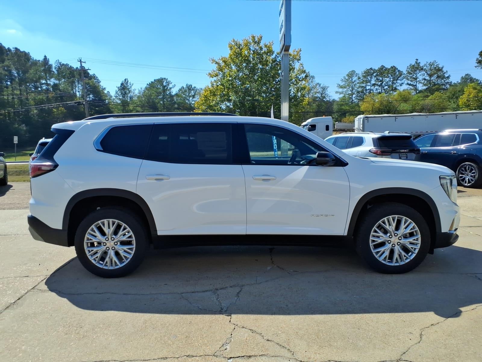 2027 GMC Acadia Elevation