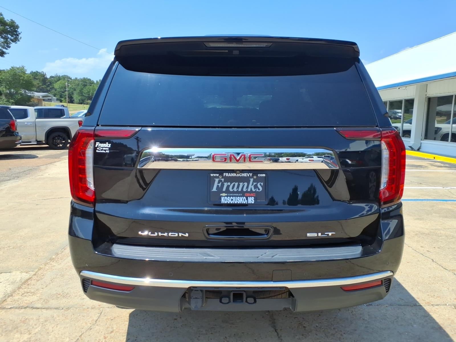 2023 GMC Yukon SLT