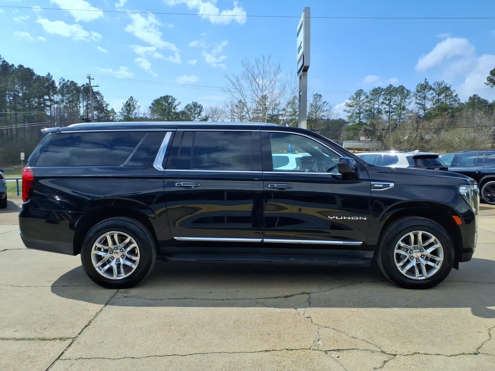 2022 GMC Yukon XL SLT