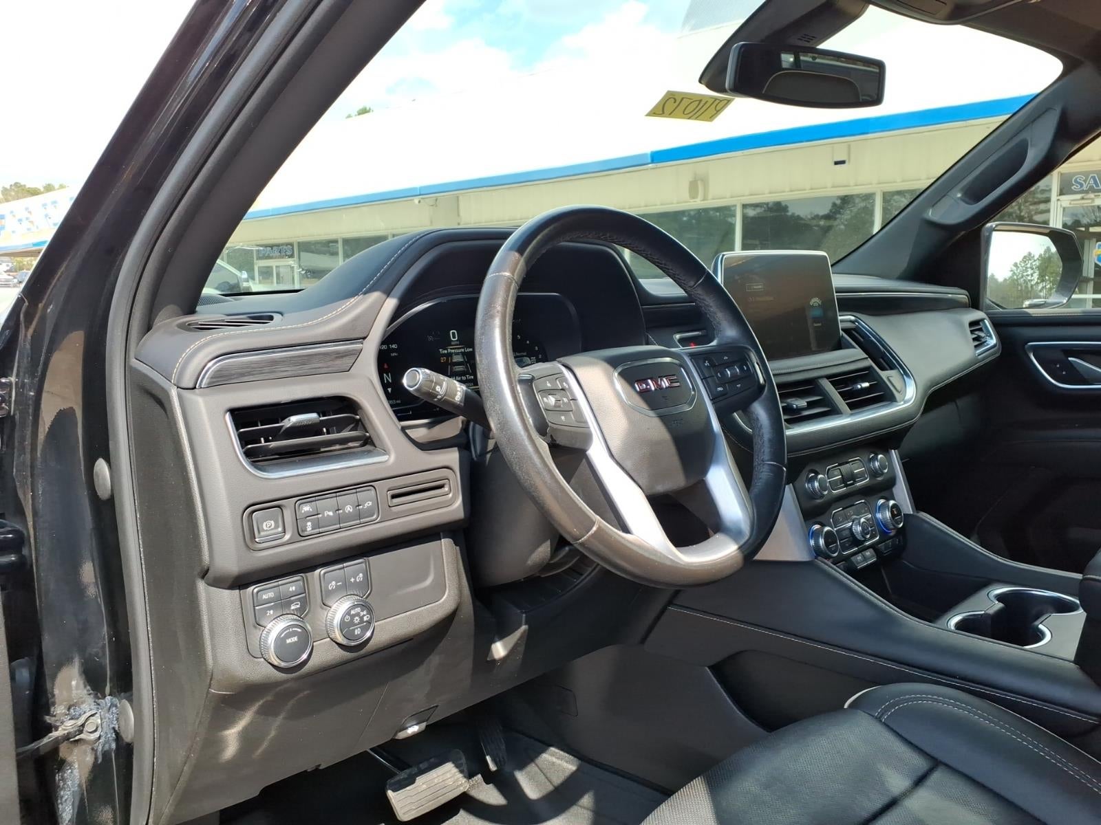 2022 GMC Yukon XL SLT