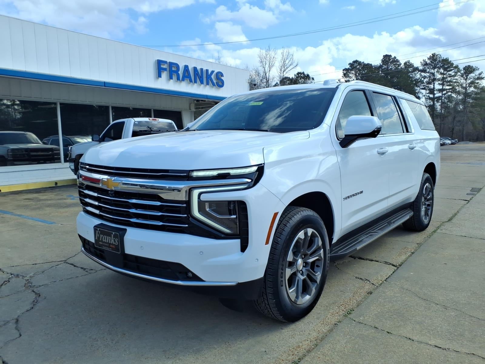 2026 Chevrolet Suburban LT