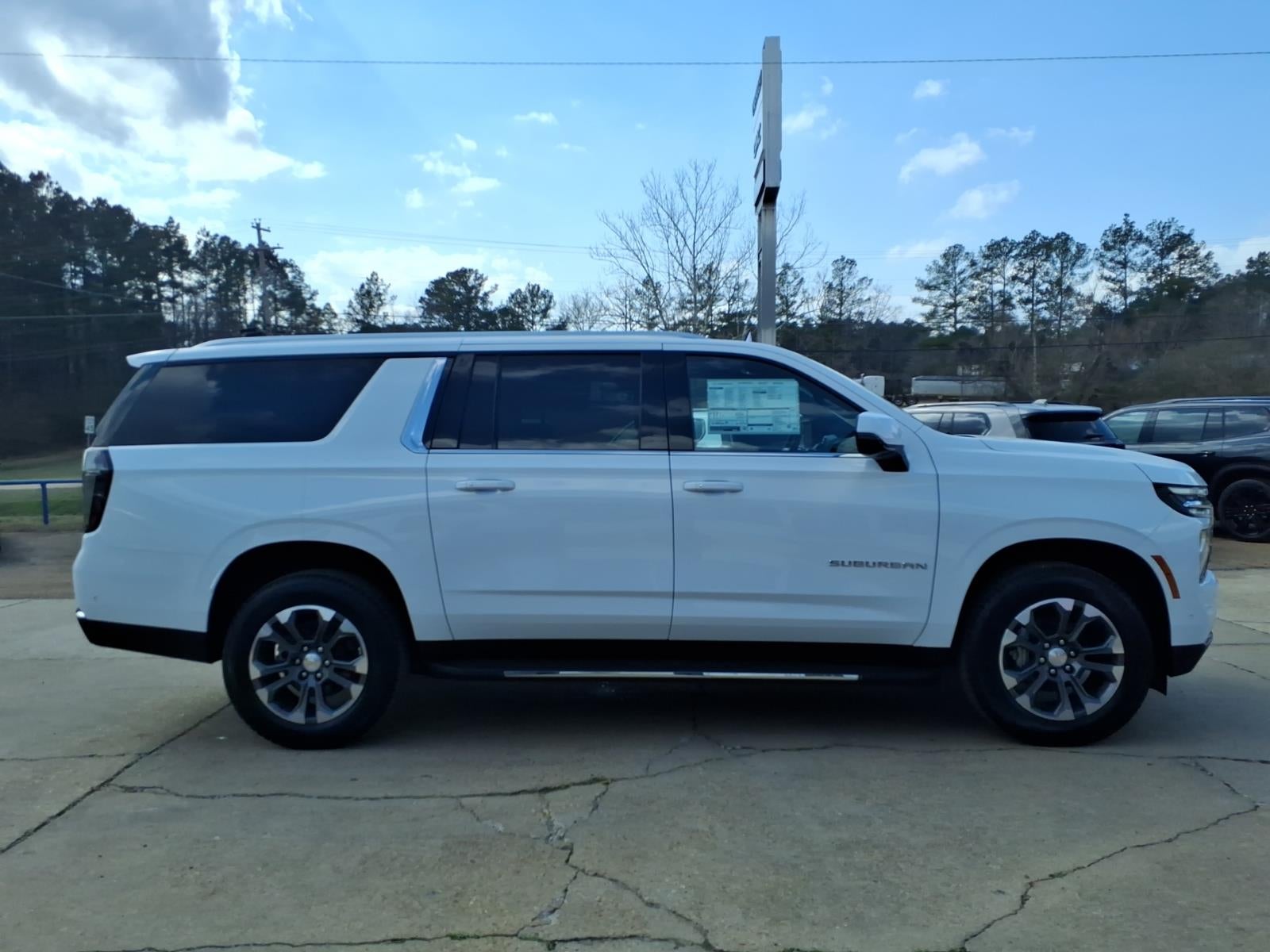 2026 Chevrolet Suburban LT