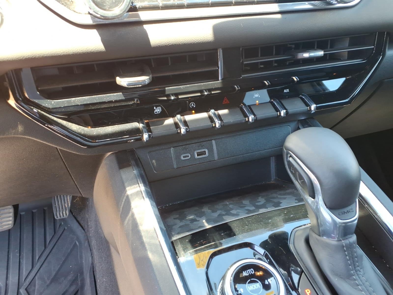 2024 GMC Canyon Elevation