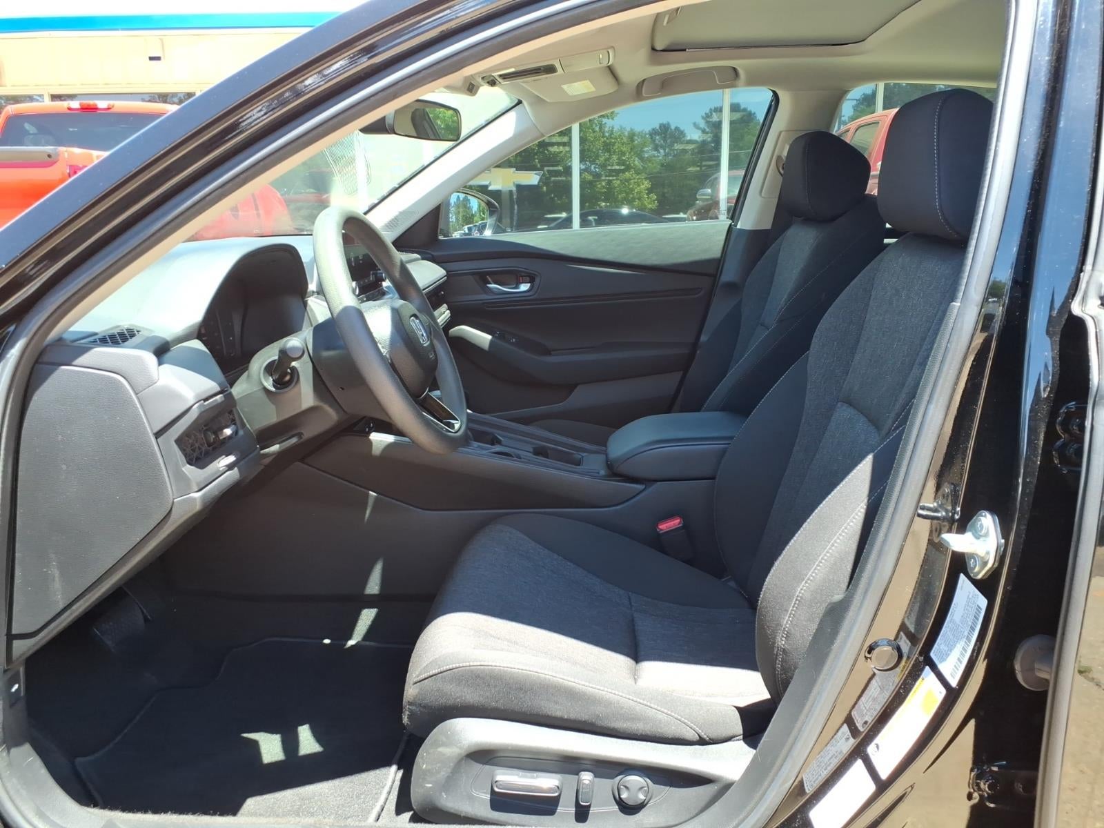 2025 Honda Accord Sedan SE