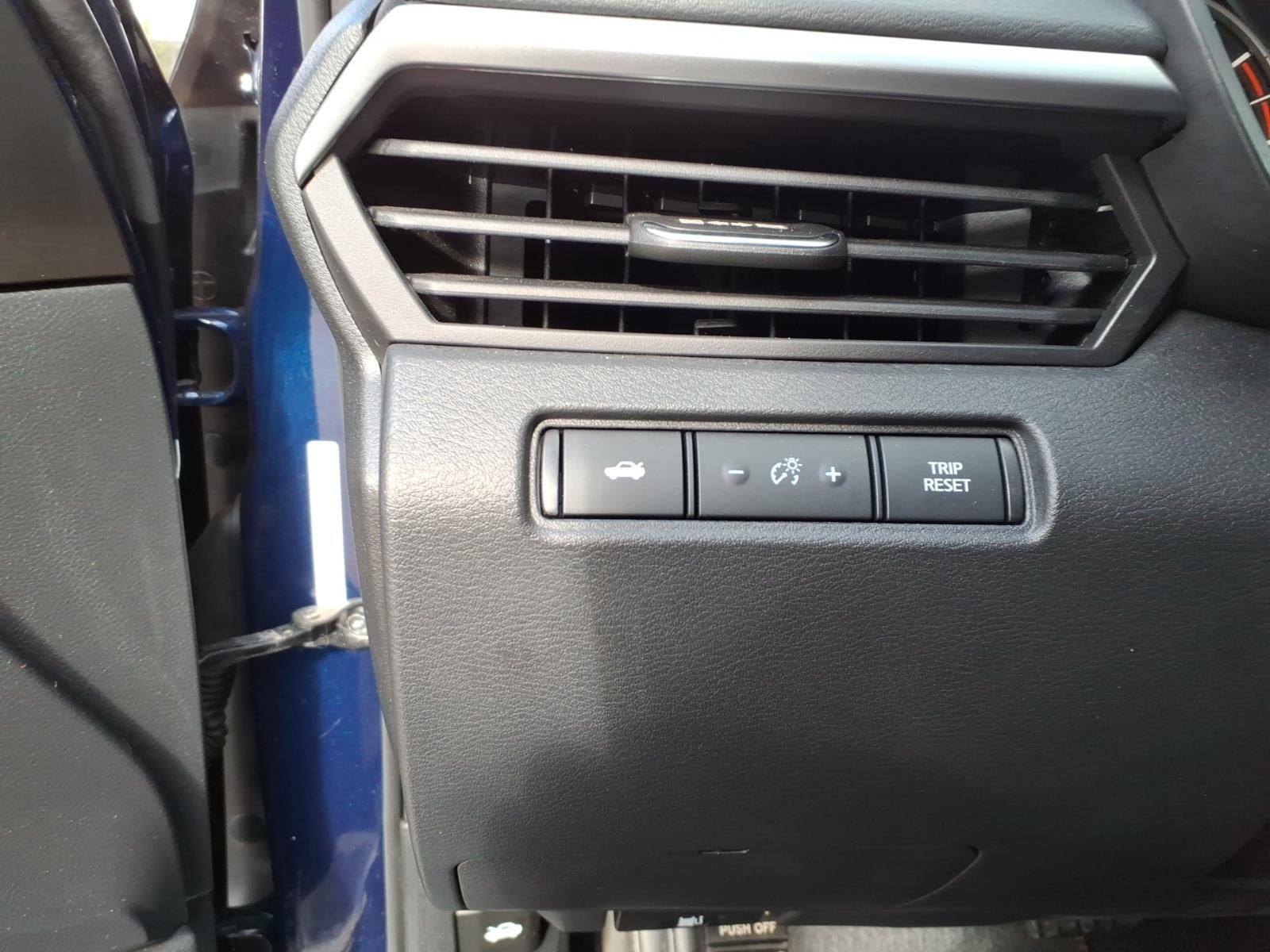 2021 Nissan Altima 2.0 SR