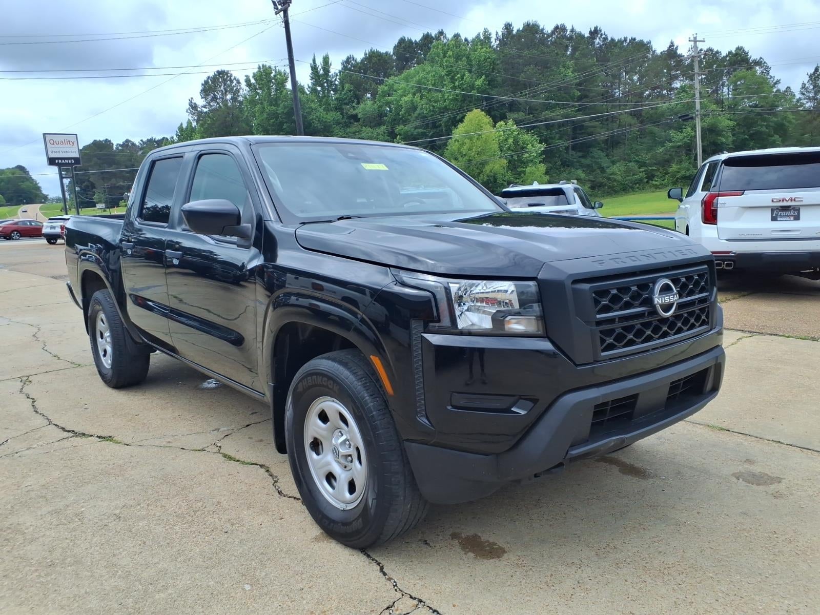 2022 Nissan Frontier S