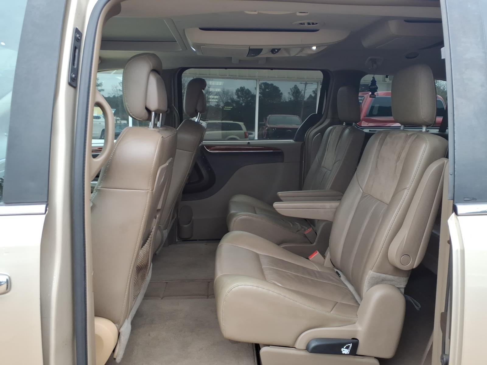 2015 Chrysler Town & Country Limited Platinum