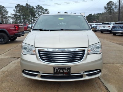 2015 Chrysler Town & Country Limited Platinum