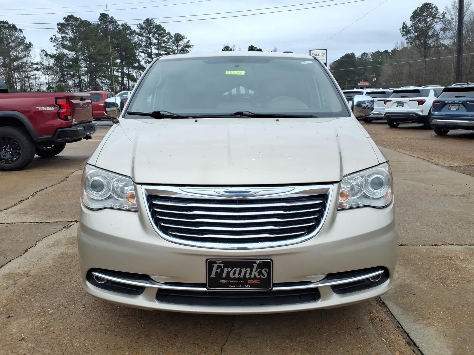 2015 Chrysler Town & Country Limited Platinum