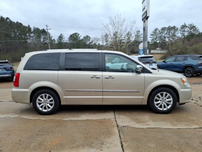 2015 Chrysler Town & Country Limited Platinum