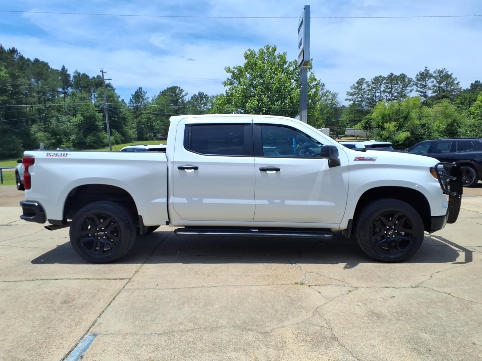 2022 Chevrolet Silverado 1500 Custom Trail Boss