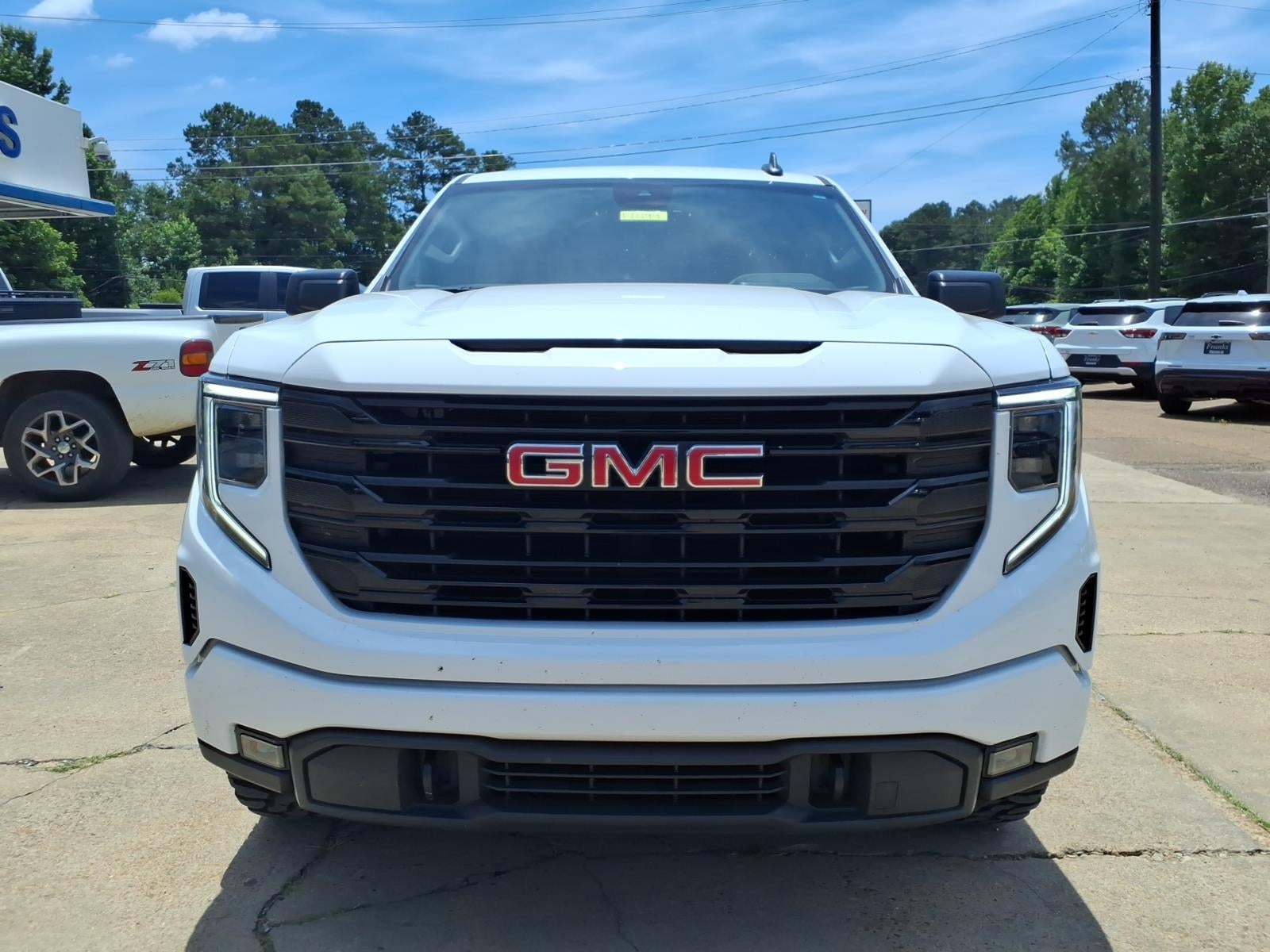 2023 GMC Sierra 1500 Elevation