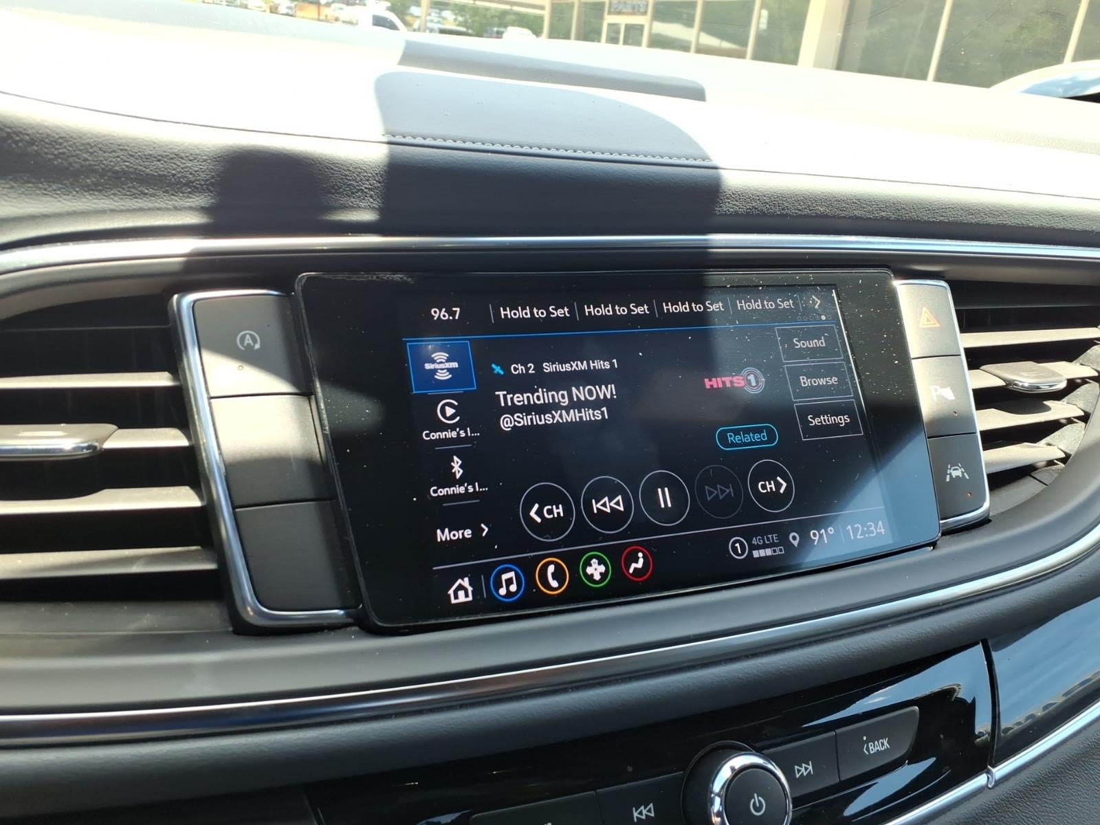 2023 Buick Enclave Essence