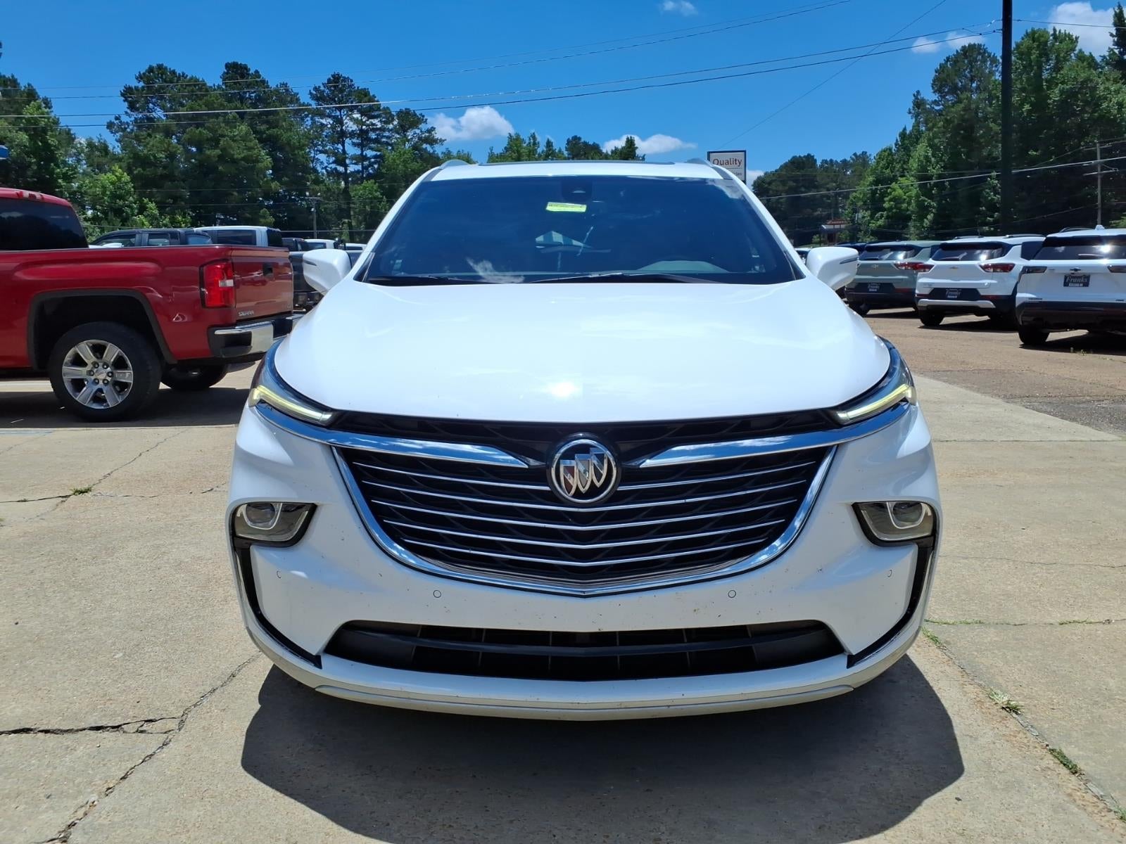 2023 Buick Enclave Essence