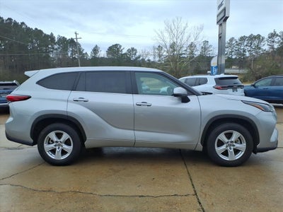 2023 Toyota Highlander L