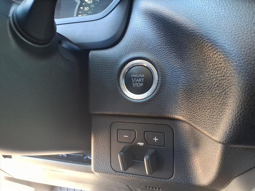 2023 Toyota Tundra 4WD SR5