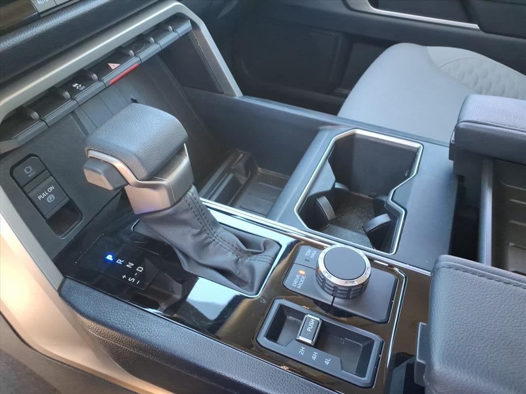 2023 Toyota Tundra 4WD SR5