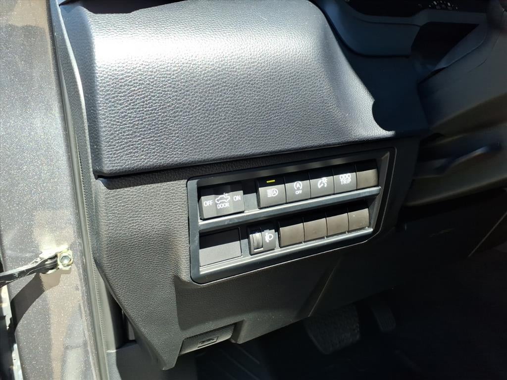 2023 Toyota Tundra 4WD SR5