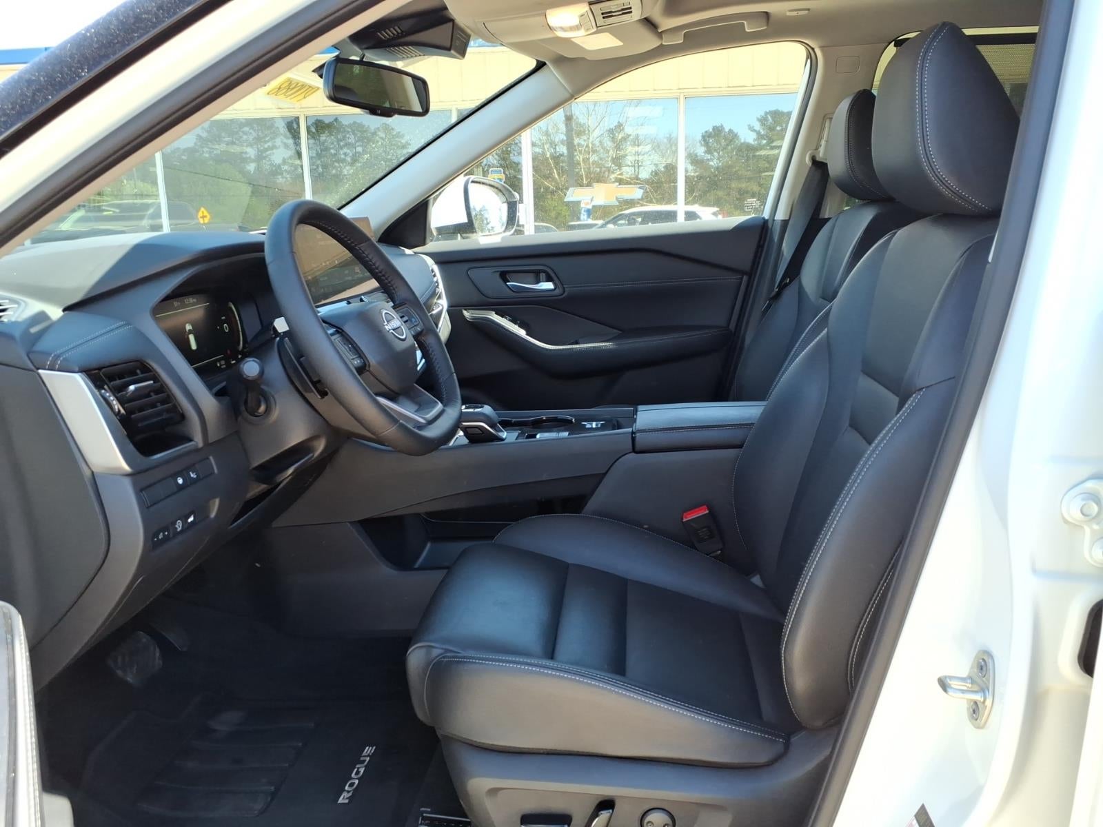 2025 Nissan Rogue SL