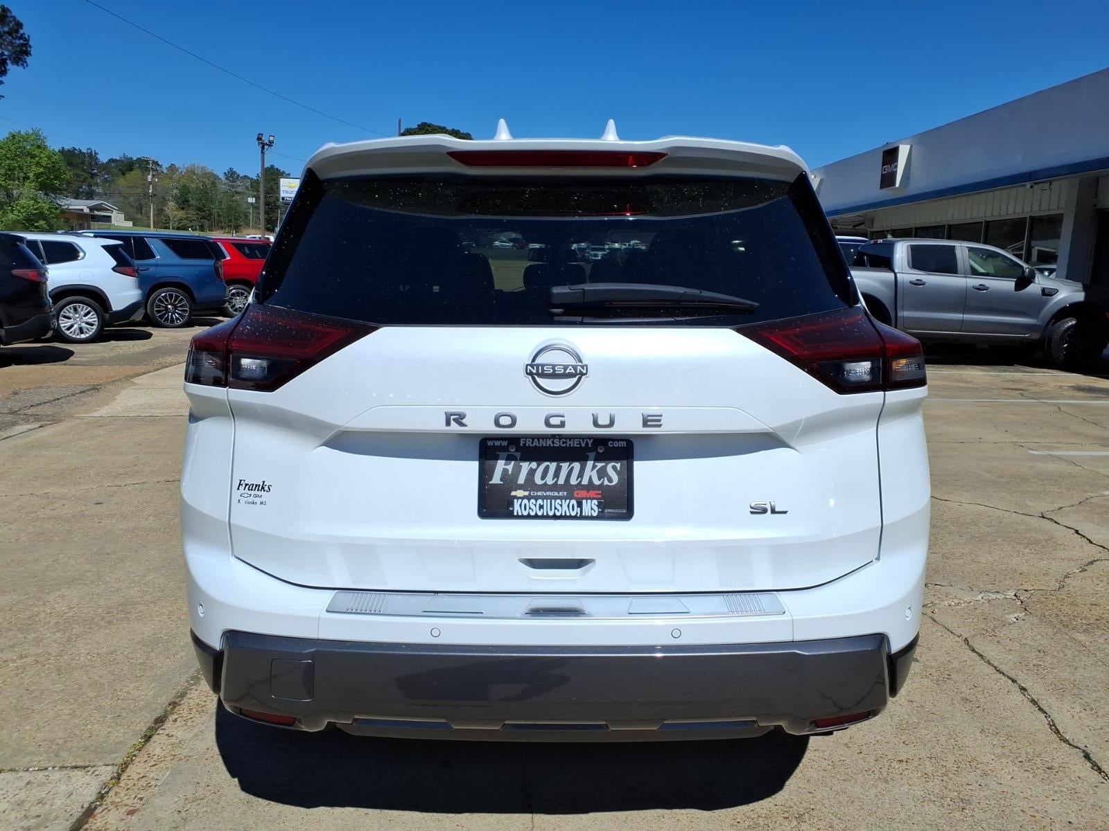 2025 Nissan Rogue SL