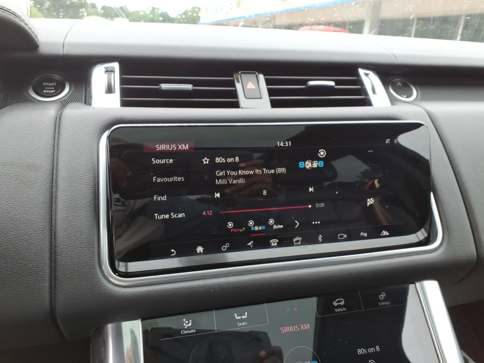 2022 Land Rover Range Rover Sport HSE Silver Edition