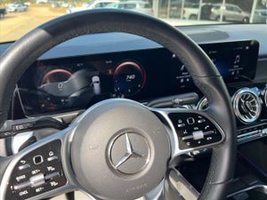 2022 Mercedes-Benz GLB 250
